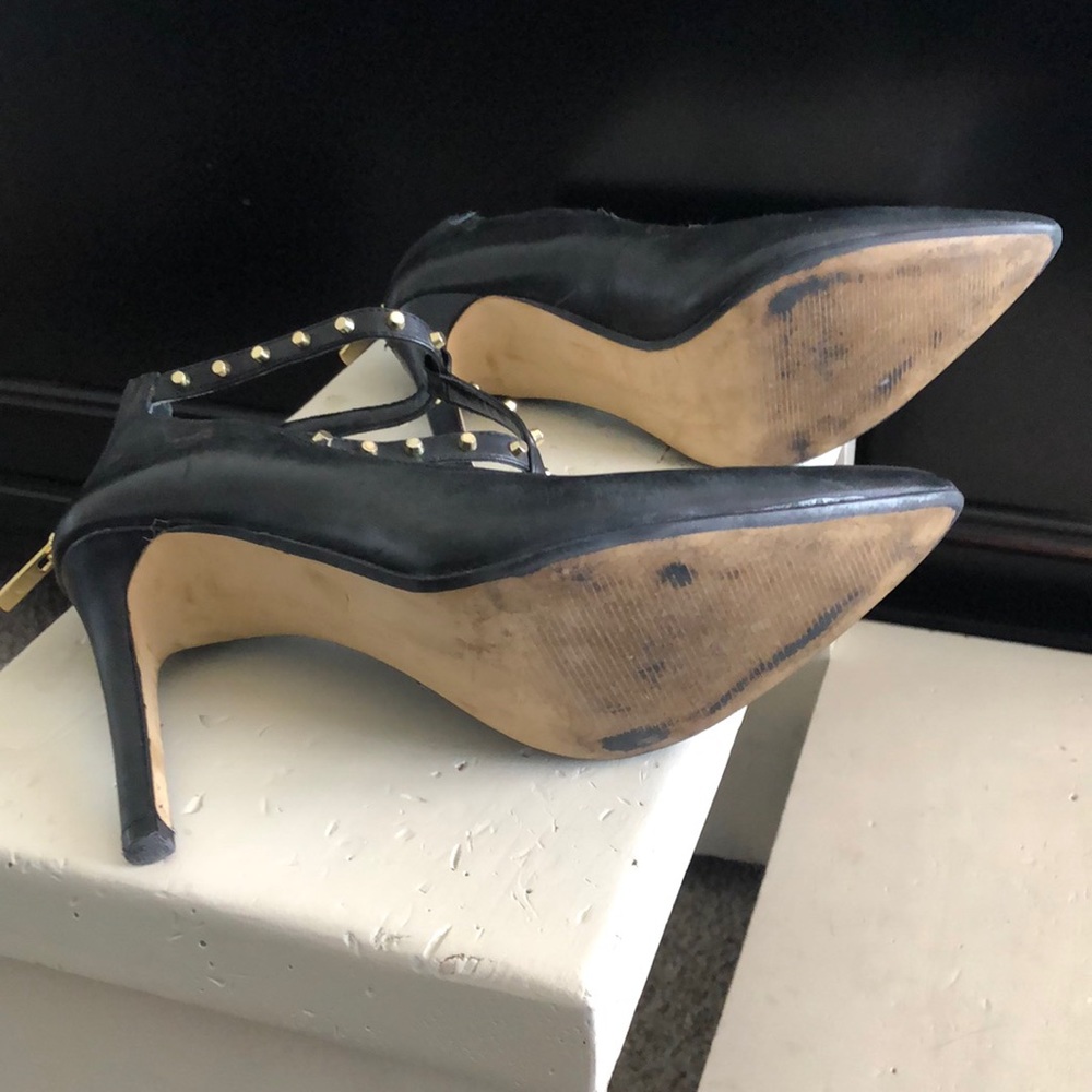 Heels - Picture 4 of 5